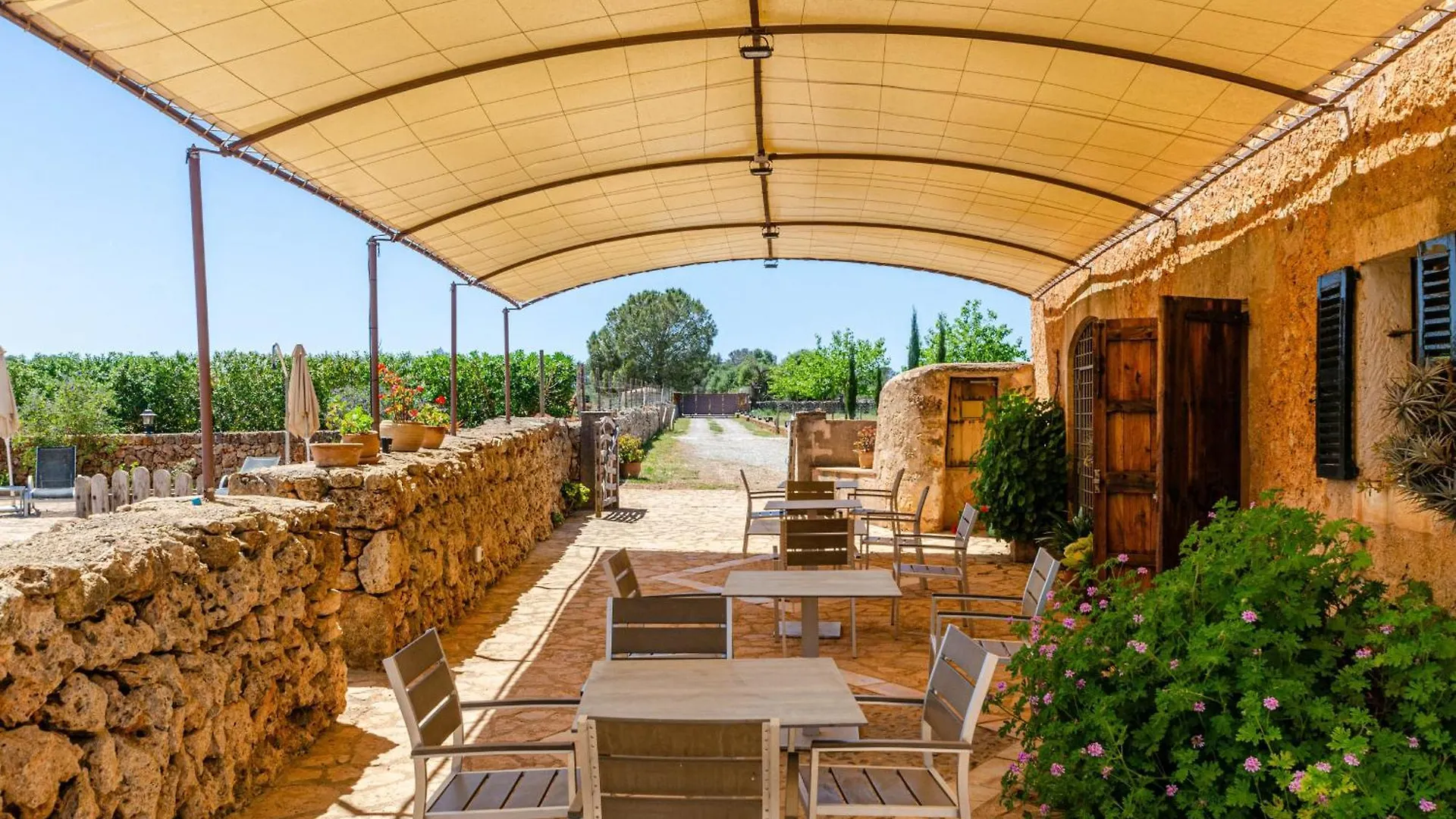 Yourhouse Agroturismo Can Porreti La Figuera Lloret de Vistalegre 0*,  Spanje